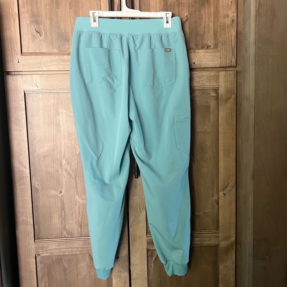 Figs Zamora Sea Glass Jogger Scrub Pants - Picture 4 of 6